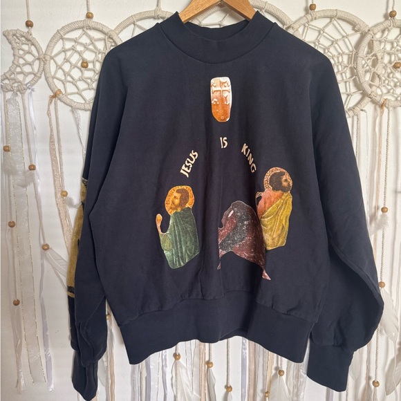 Kanye West Graphic Sweatshirt - Jesus is King